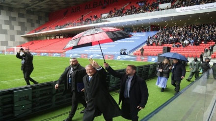 Kuvendi Kombëtar i thirrur nga Sali Berisha nis votimin për shkarkimin e Lulzim Bashës