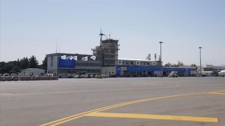 ادعای حمله راکتی به میدان هوایی کابل هنگام خروج متقی