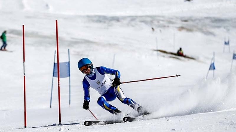 土耳其国际比赛第三天伊朗滑雪者获奖