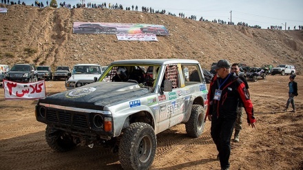 Kompetisi Off-Road Nasional di Shiraz (2)