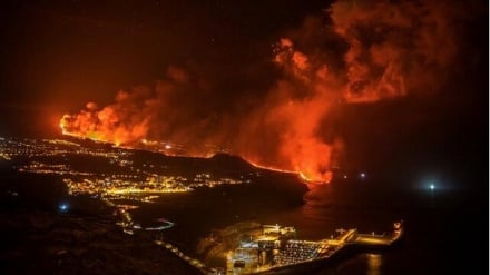 Indonesia, l'eruzione del vulcano Semeru + VIDEO 