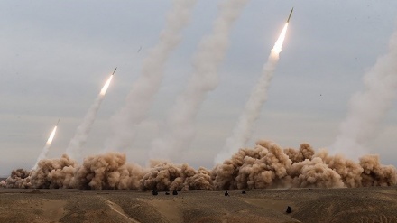 Zemërimi britanik për mbajtjen e suksesshme të stërvitjes 'Profeti  i Madh 17' në Iran