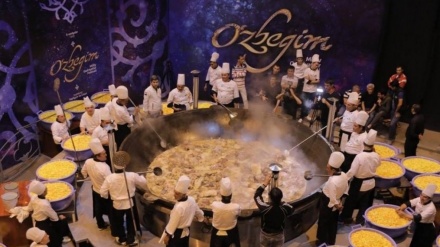  Дубай шаҳрида «Expo 2020» кўргазмасининг Ўзбекистон павильонида 1 тонналик ош тайёрланди