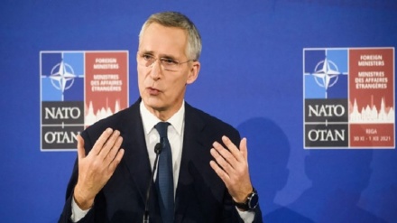 НАТО: Украина юзасидан Россия билан ҳар қандай  можаронинг олдини олишга ҳаракат қиламиз