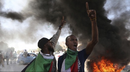 Dhjetra të vrarë dhe të plagosur gjatë protestave në Sudan