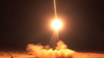 Яман армияси яна Саудия Арабистони жанубини ракета билан нишонга олди 