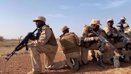 नाइजर में सैनिक छावनी पर भीषण हमला 100 से अधिक हताहत