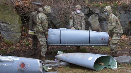 青森での米軍機燃料タンク投棄、2個目が山中で見つかる