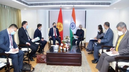 सेन्ट्रल एशिया के देशों ओर भारत बढ़ा रहा है क़दम, क़िरक़िज़िस्तान के राष्ट्रपति करेंगे भारत का दौरा