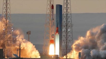 Fransa'nın İran'ın Simorg uydu taşıyıcısının uzaya başarılı bir şekilde fırlatılmasına tepkisi