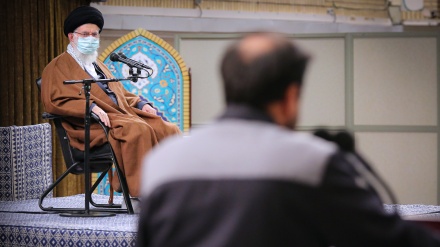 Pikëpamjet e liderit suprem të Revolucionit Islamik (Takimi me panegjiristët e Ehli Bejtit (a.s.)