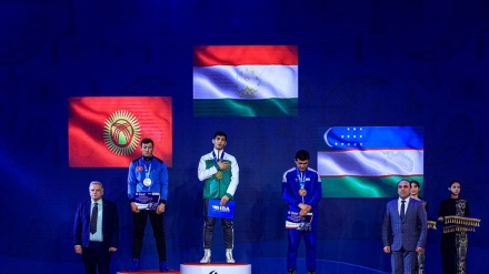 قهرمانی بوکسور تاجیک در مسابقات قهرمانی آسیا در تاشکند