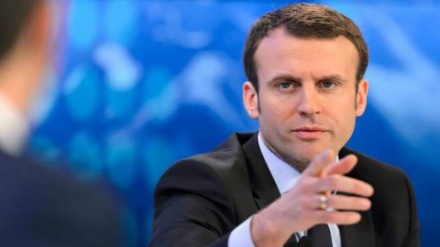Macron menace la Russie