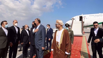 Iran, visita ministro Esteri in Oman