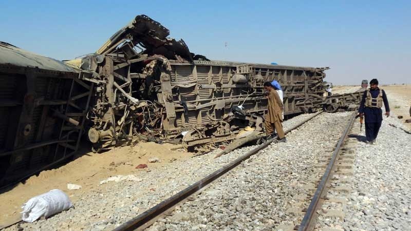 انفجار بمب در مسیر قطار مسافری در پاکستان