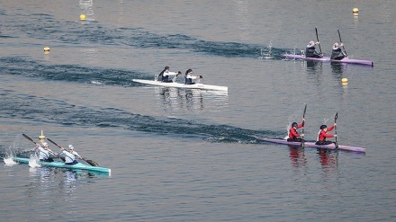 Liga Utama Kano Air Tenang di Tehran (1)