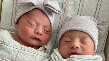 米で年をまたいだ双子が誕生