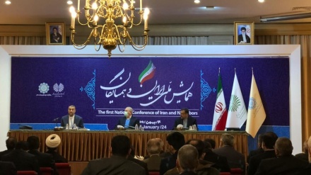 د نه ختیځ  او نه لویدیځ سیاست پخپل ځاي باقي پاتې دی