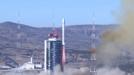 پرتاب موفقیت آمیز نخستین ماهواره چین در سال جدید