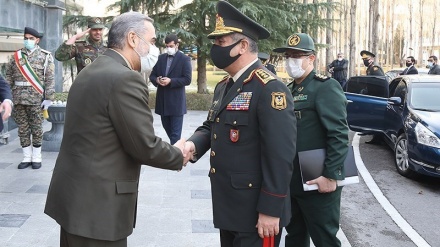 Kunjungi Tehran, Menhan Azerbaijan Temui Mitranya di Iran