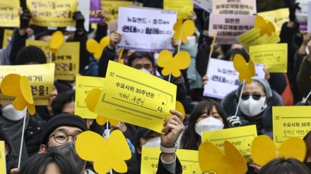 韓国大統領、「勇気出して慰安婦問題提起」　水曜集会３０年でねぎらい