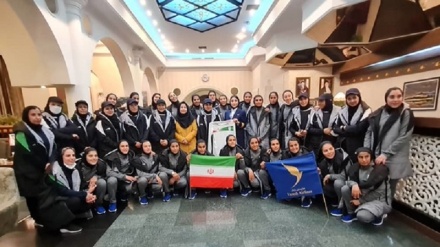 サッカーのイラン女子代表チームが、 AFC女子アジアカップ開催国インドに到着