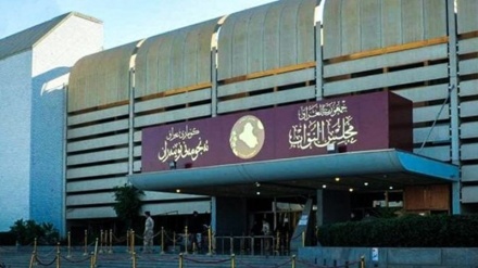 Seanca e parë e Parlamentit të Irakut mbahet pas disa vonesave