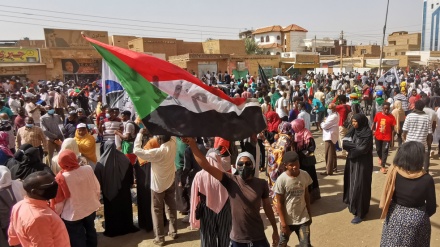 One police officer killed during clashes between Sudan forces, anti-coup protesters