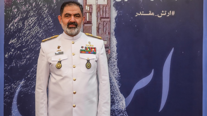 دریادار ایرانی: هدف ایران از حضور در آب‌های بین المللی امنیت است