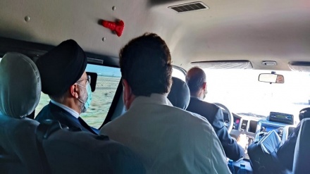 Pres. Raeisi visits flood-hit areas in Kerman