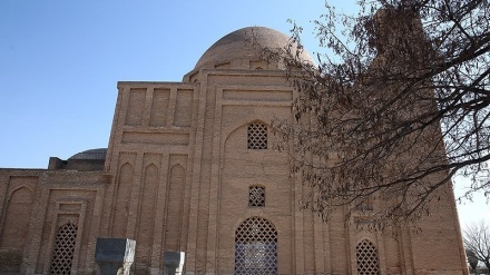 Kubah Haruniyeh di Mashhad, Iran (1)