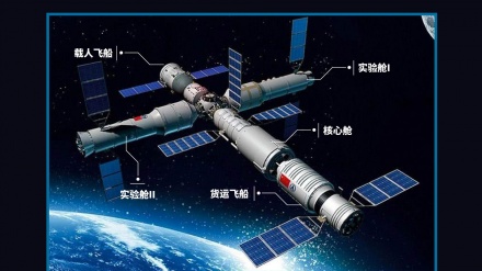 神十三航天员成功完成天舟二号货运飞船与空间站组合体交会对接试验