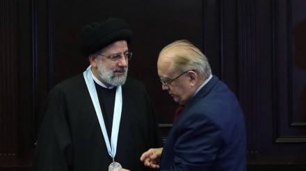 اعطای دکترای افتخاری دانشگاه ملی مسکو به رئیس جمهوری اسلامی ایران