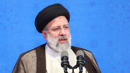 伊朗总统：应该继承圣女法图麦的道路