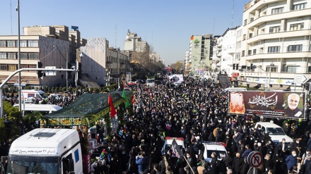 Tasyi' 150 Jenazah Shohada-e Ghomnam di Tehran (3)