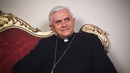 Die Zeit: Ratzinger accusato di non aver agito contro sacerdote autore di abusi su minori