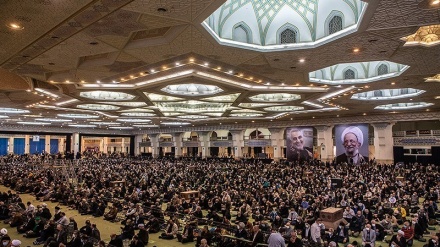 Shalat Jumat di Tehran, 14 Januari 2022