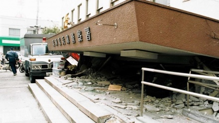 兵庫県警が、阪神・淡路大震災から27年を前に若手警察官に教訓伝える