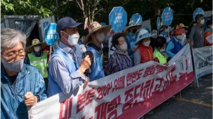 Populli i Koresë së Jugut proteston kundër vendosjes së ushtrisë amerikane