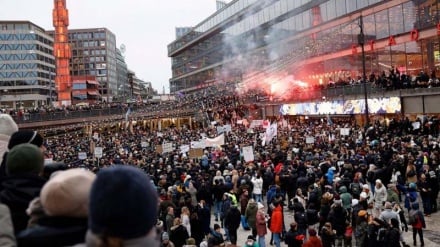 Belgio, migliaia in piazza contro restrizioni anti-Covid 