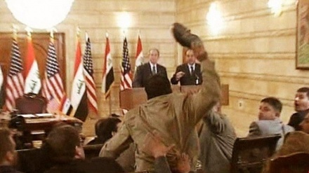 Throwing a shoe at the illegal US war on Iraq