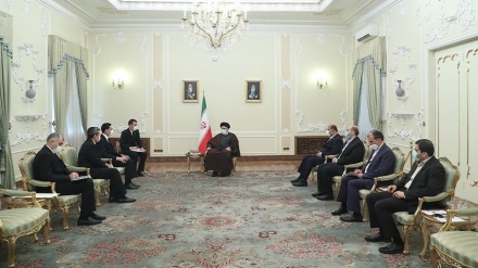 ראיסי: איראן נכונה לחזק את היחסים עם טורקמניסטן