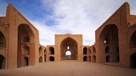 Ərdeston,Kave Ahəngəri moəku bıə vırə.