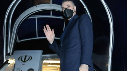 阿米尔·阿卜杜拉希扬前往阿曼