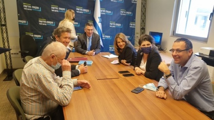 עתירה עליון: גדעון סער ושרן השכל בניגוד עניינים