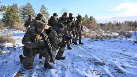 Russian troops arrive in Belarus ahead of joint military drills