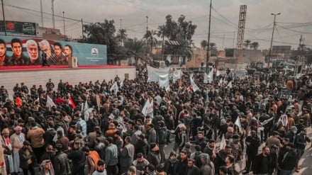 Rakyat Irak Peringati Kesyahidan Haji Qassem di Lokasi Kejadian