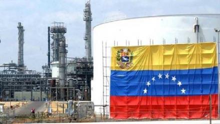 Venezuela'nın petrol üretimi İran'ın yardımıyla ikiye katlandı