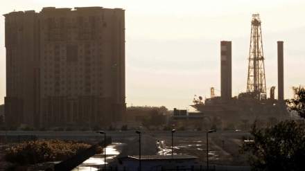 Crude oil prices hit record highs after Yemeni retaliatory attacks on UAE