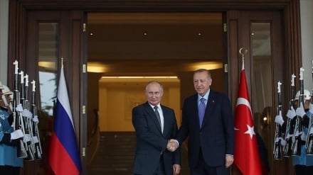 Erdogan e Putin tornano a Sochi per parlare del grano